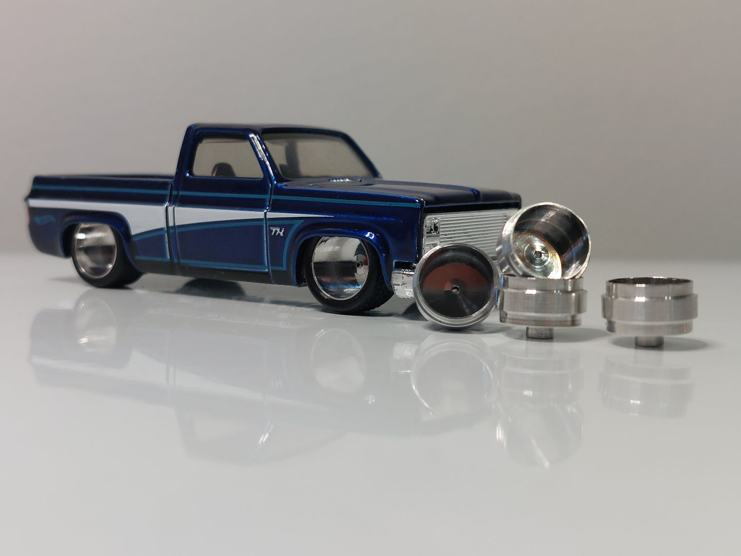 1:64 scale 12mm CNC'd polished Aluminum Wheels & Axle Set