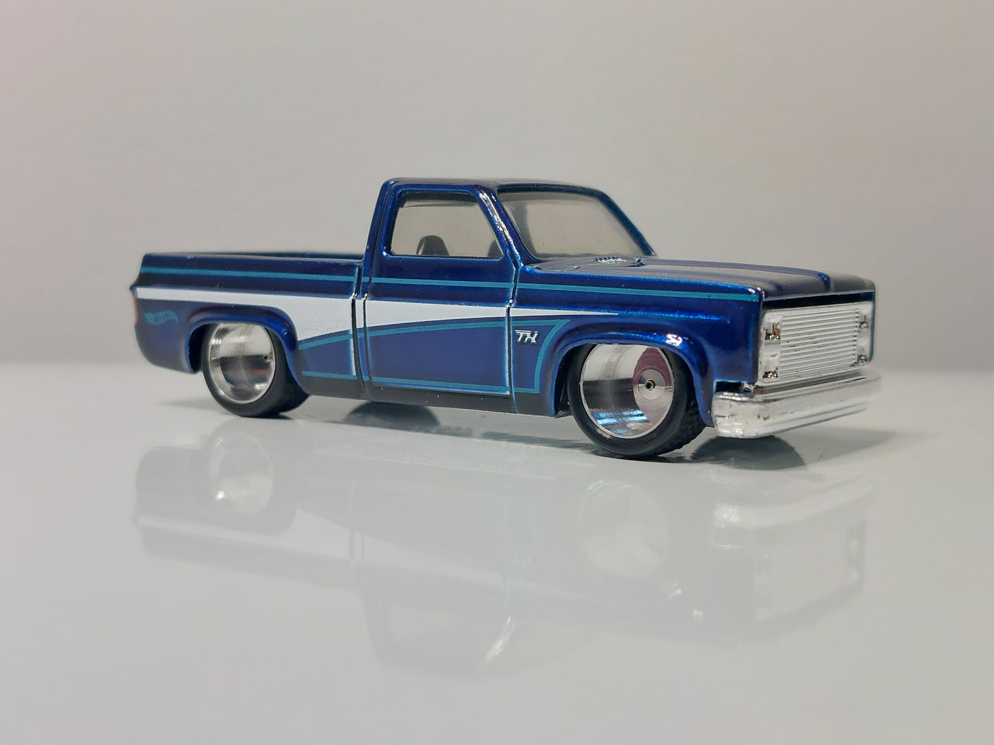 1:64 scale 12mm CNC'd polished Aluminum Wheels & Axle Set